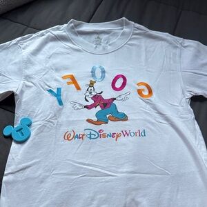 Disney Walt Disney world goofy tshirt